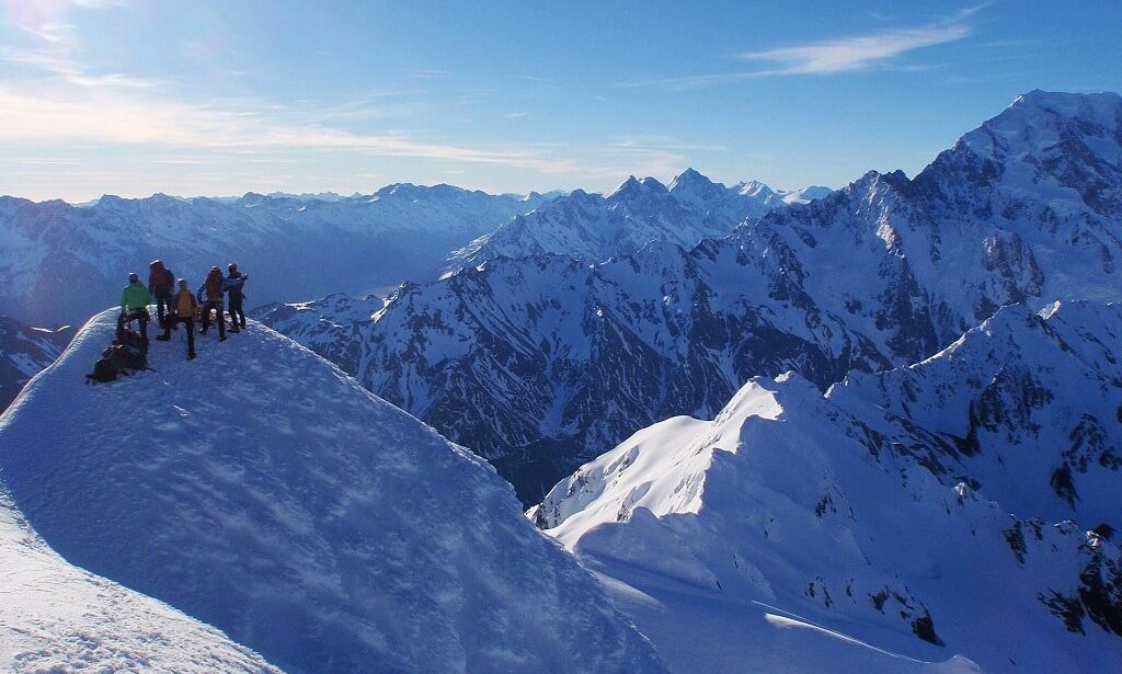 Durable Mountaineering Watches